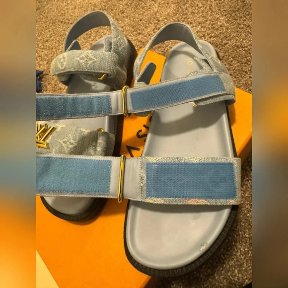 LV Sunset Flat Comfort Sandal Light Blue Monogram Denim Size 10 - Picture 7 of 15